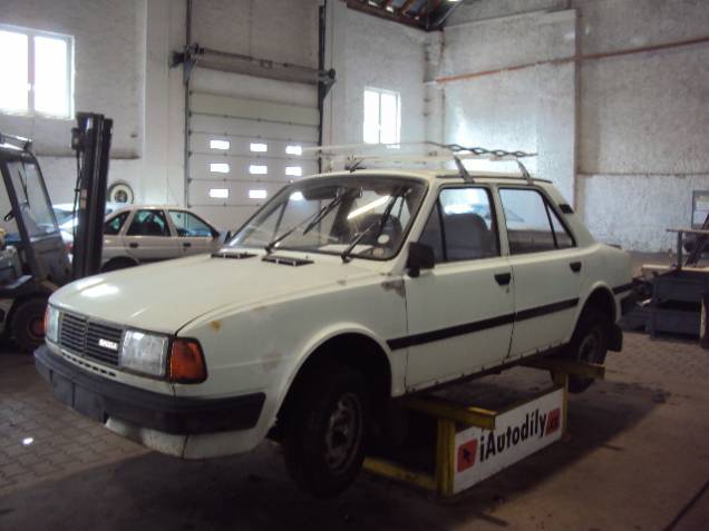 Škoda 120 1984