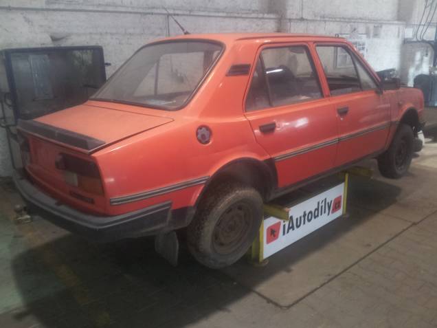 Škoda 120 1987