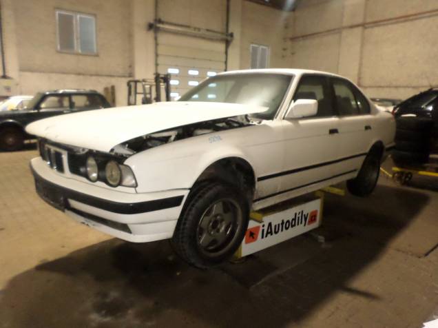 BMW  5 1992