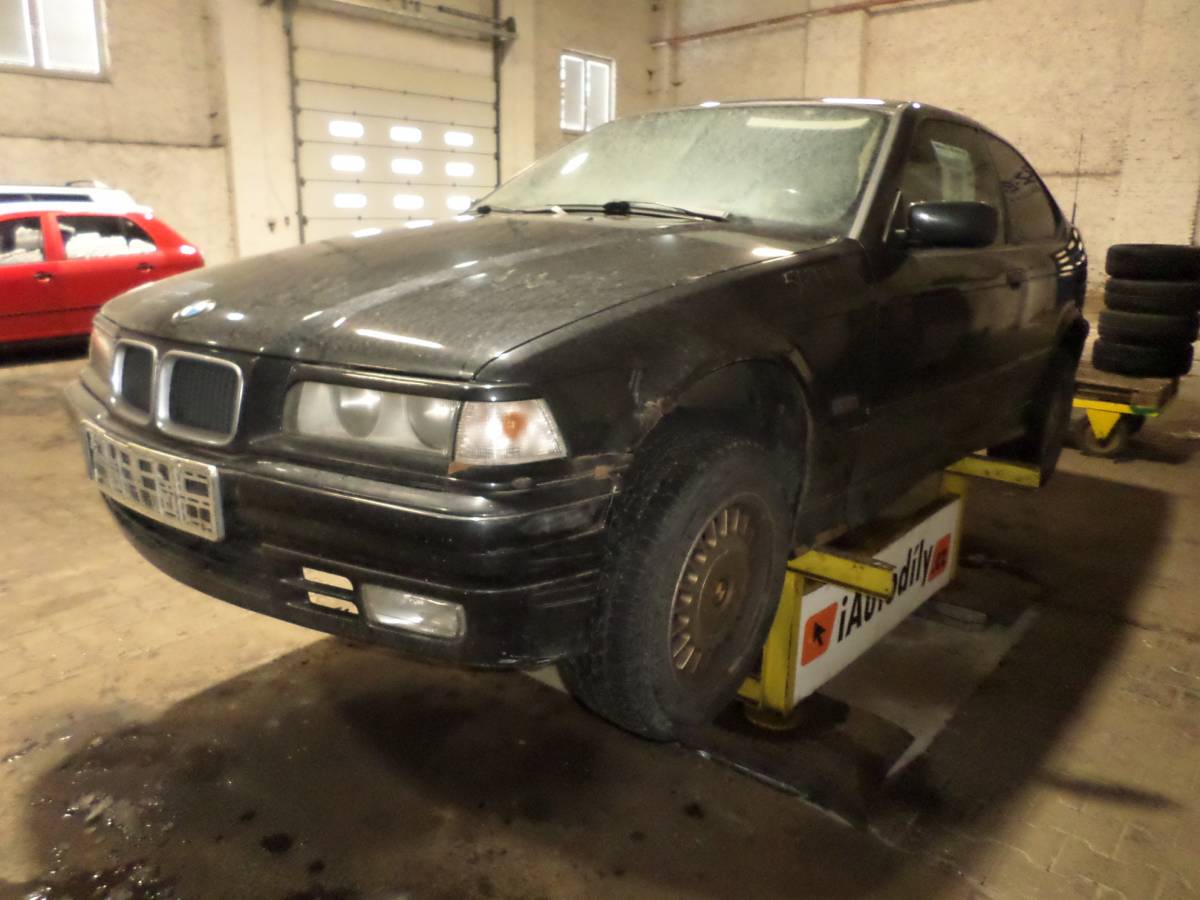 BMW 3 1994