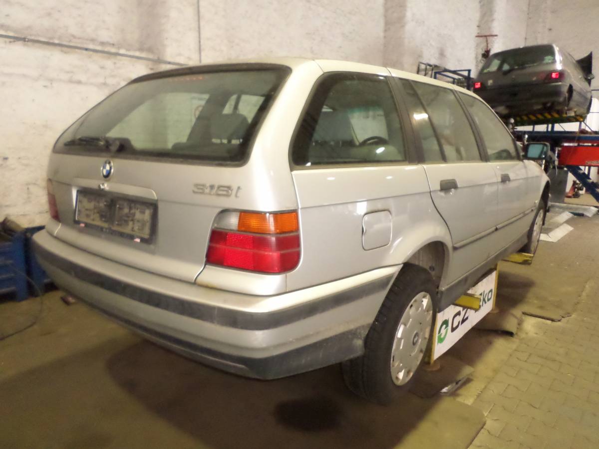 BMW 3 1999