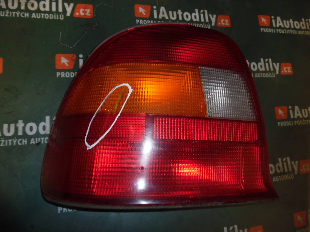 Světlo LZ  Rover 600 iAutodily 1