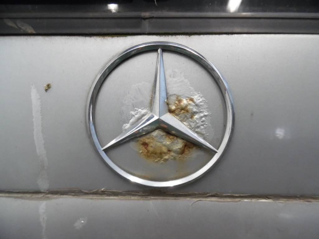 Dveře páté  Mercedes-Benz Třídy E iAutodily 3