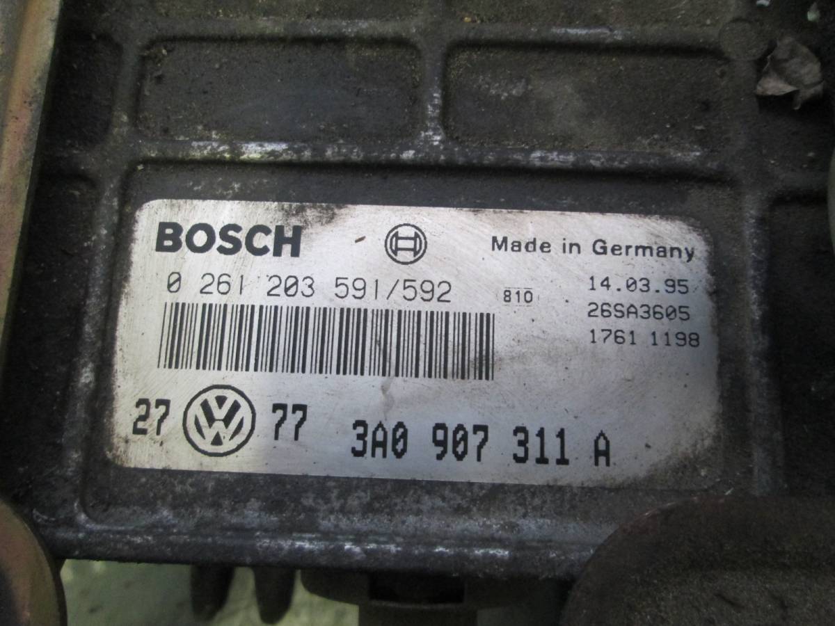 Řídící jednotka motoru  Volkswagen Golf iAutodily 3