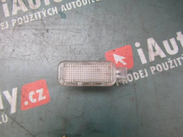 Osvětlení zavazadlového prostoru  Škoda Superb iAutodily 1