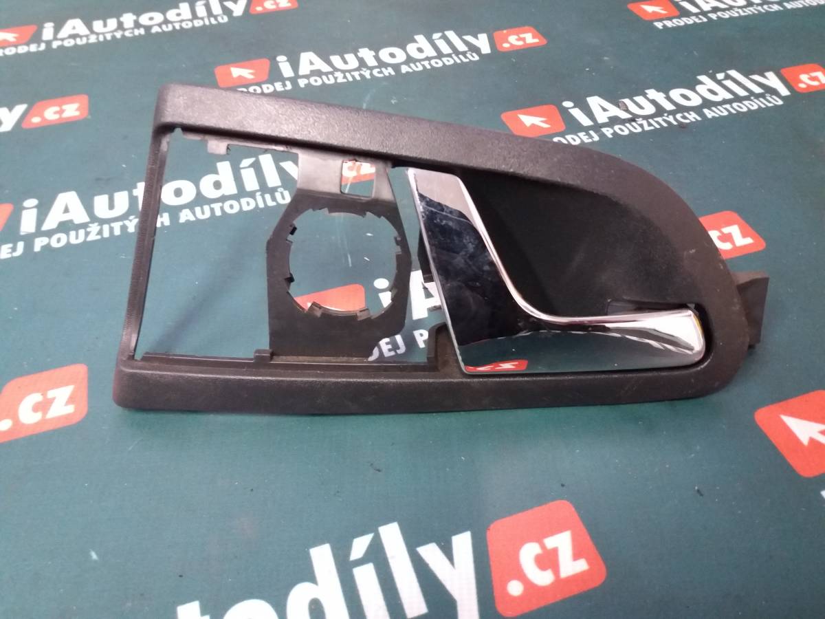 Klika dveří vnitřní zadní pravá Škoda Octavia iAutodily 1