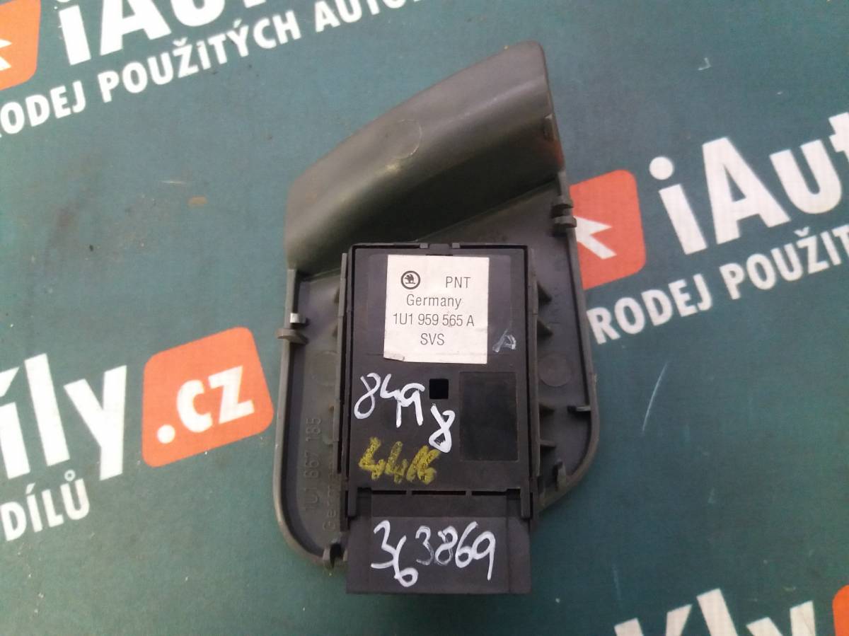 Spínač ovládání zrcátek  Škoda Octavia iAutodily 3