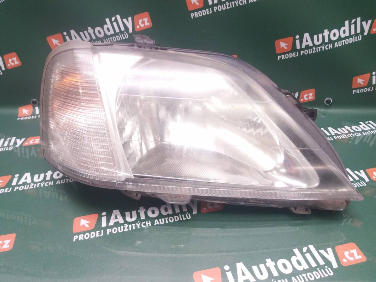 Přední pravé světlo  Dacia Logan iAutodily 1