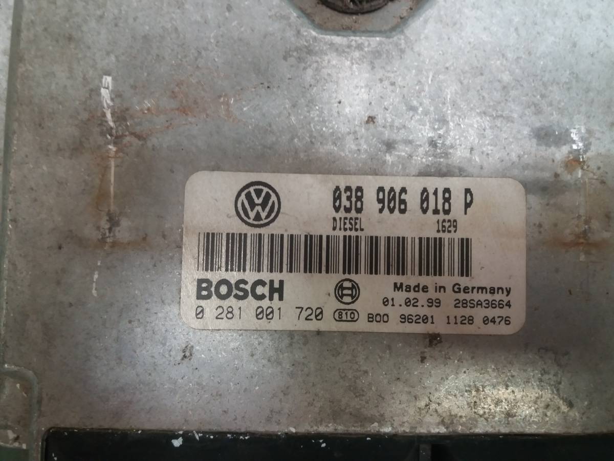 Řídící jednotka motoru  Volkswagen Passat iAutodily 3