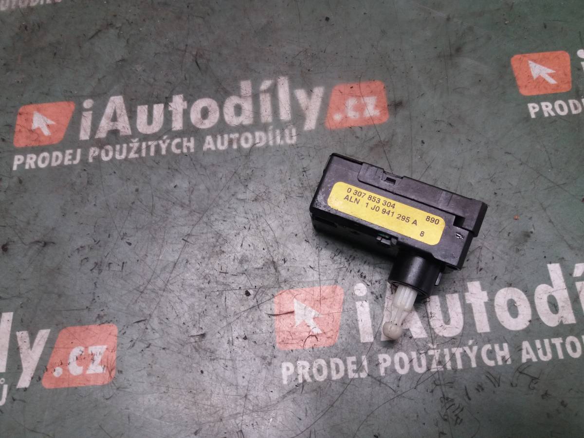 Motorek naklápění světla PP  Škoda Octavia iAutodily 1