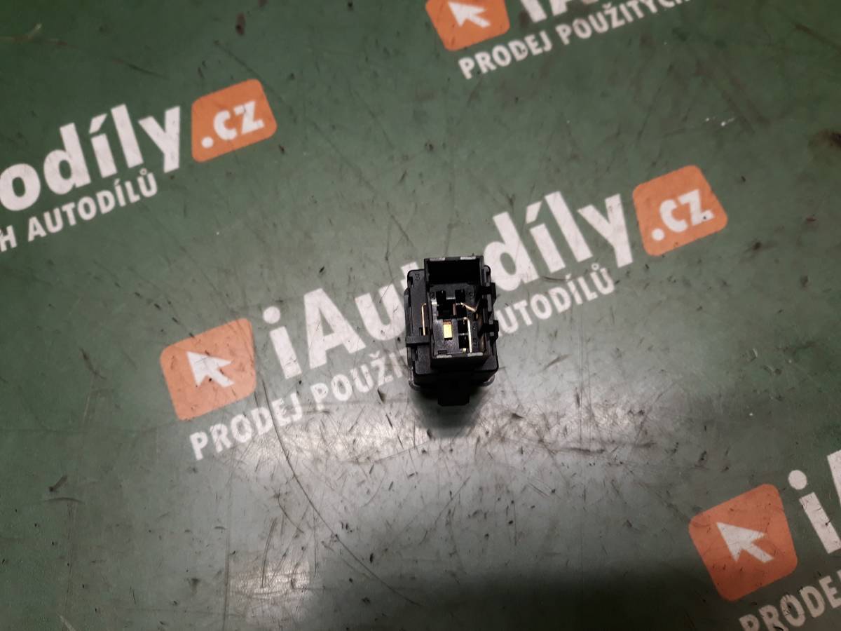 Spínač vyhřívání zadního skla ŠKODA SUPERB iAutodily 2