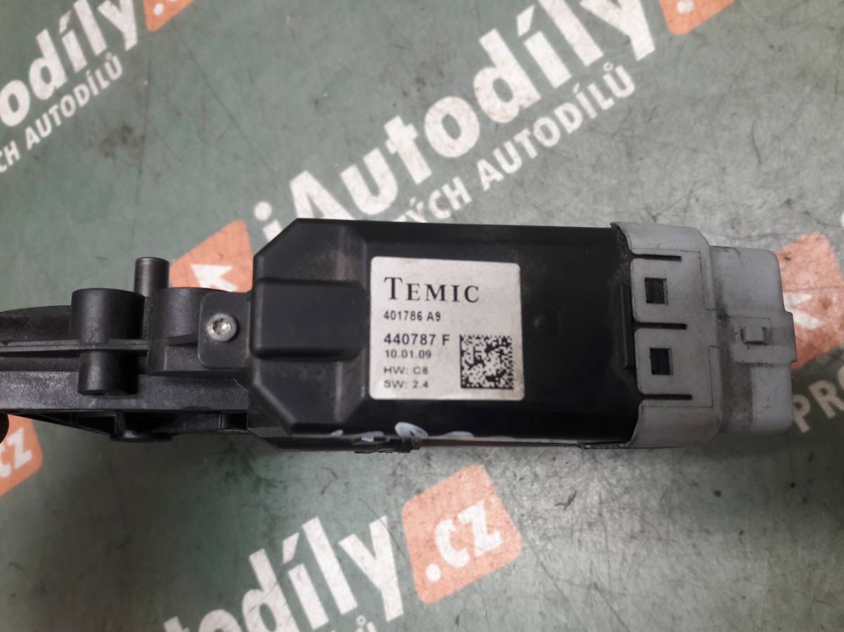 Motorek stahovačky PZ CITROEN C4 PICASSO iAutodily 3