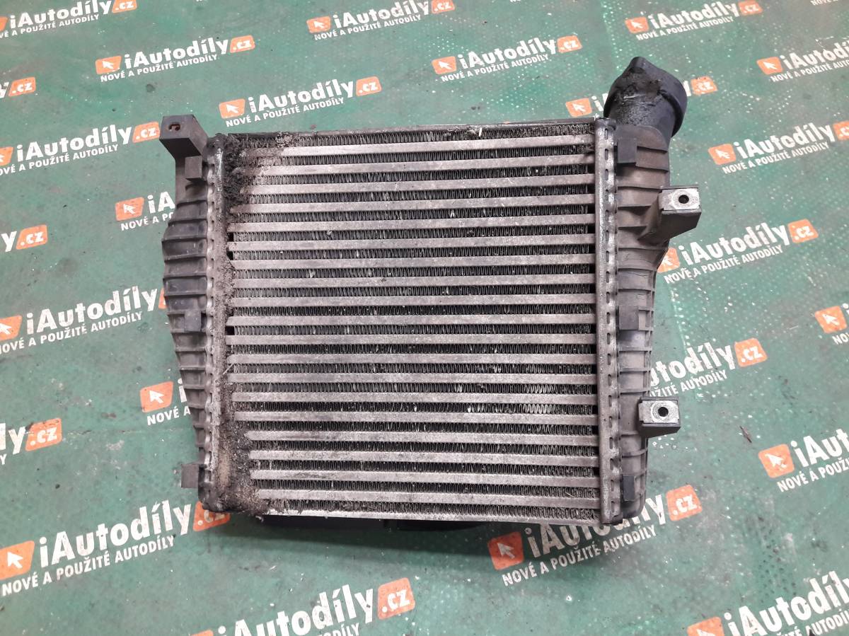 Intercooler  Volkswagen Touareg 2002-2006