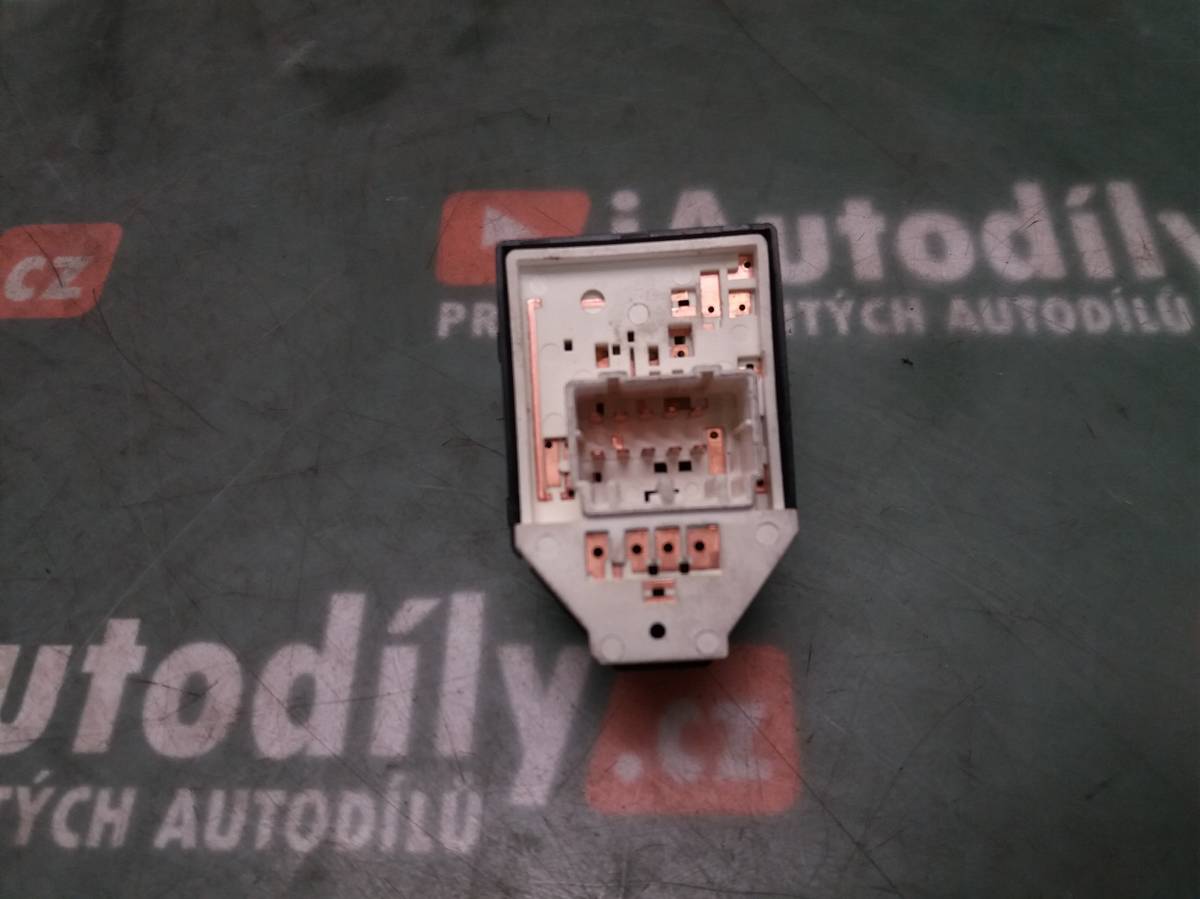 Spínač ovládání zrcátek KIA CEED iAutodily 2