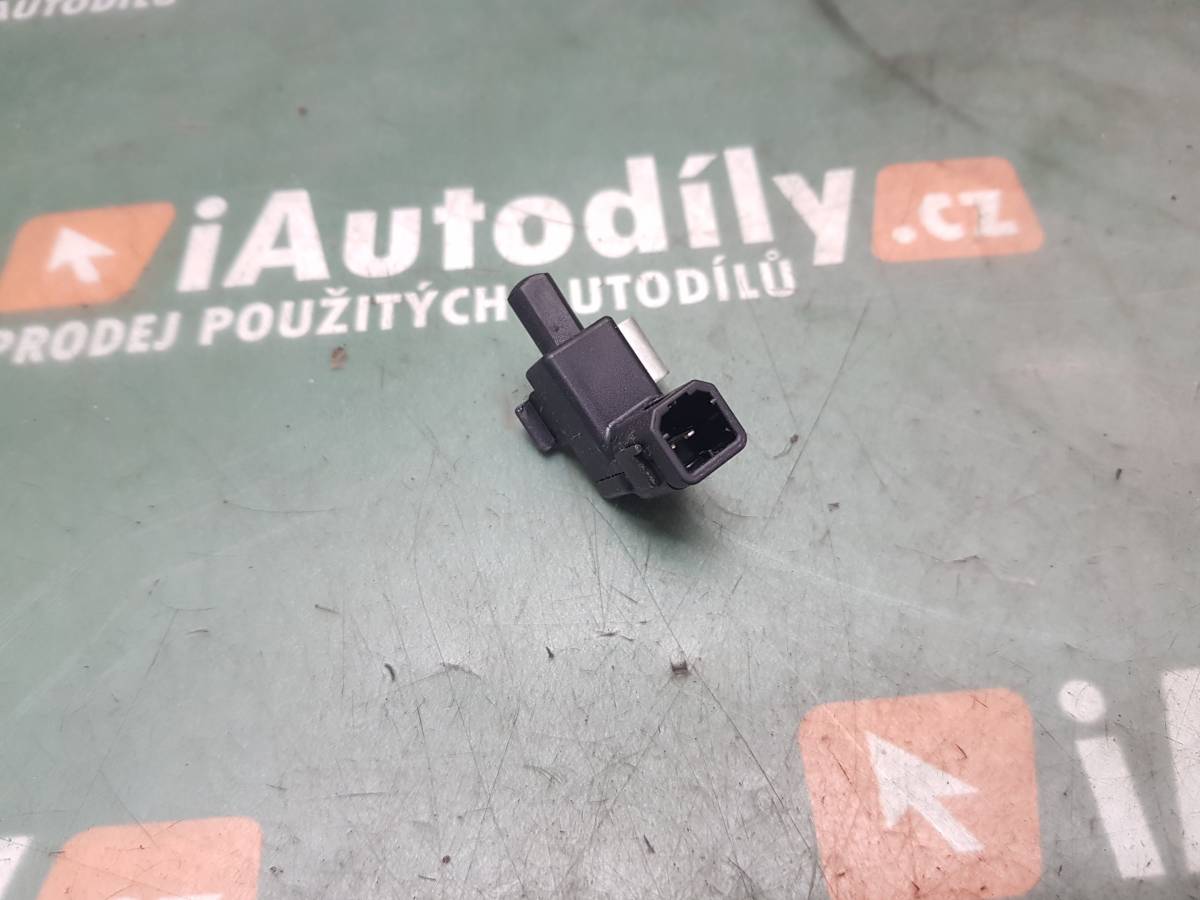 Spínač ruční brzdy  Fiat FIORINO iAutodily 2