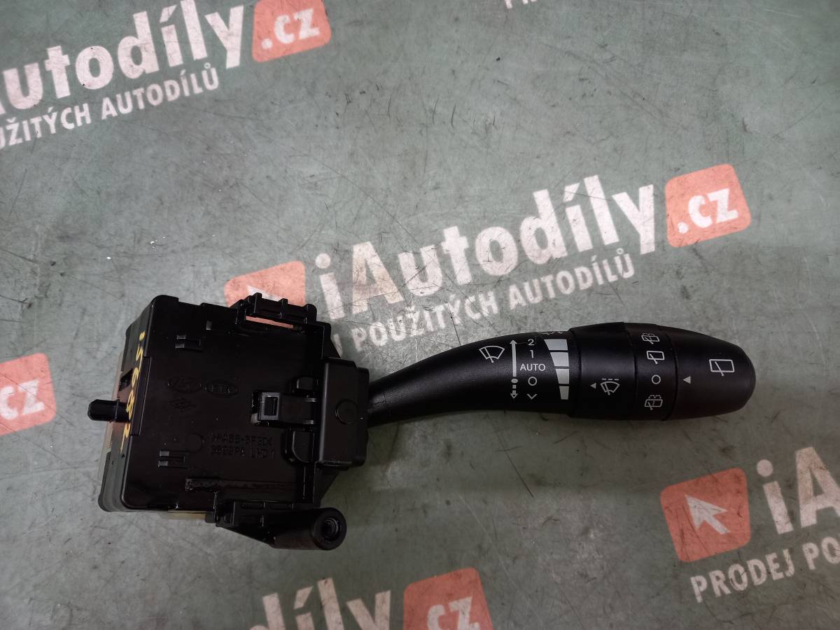 Páčka stěračů  Hyundai I30 2009-2012