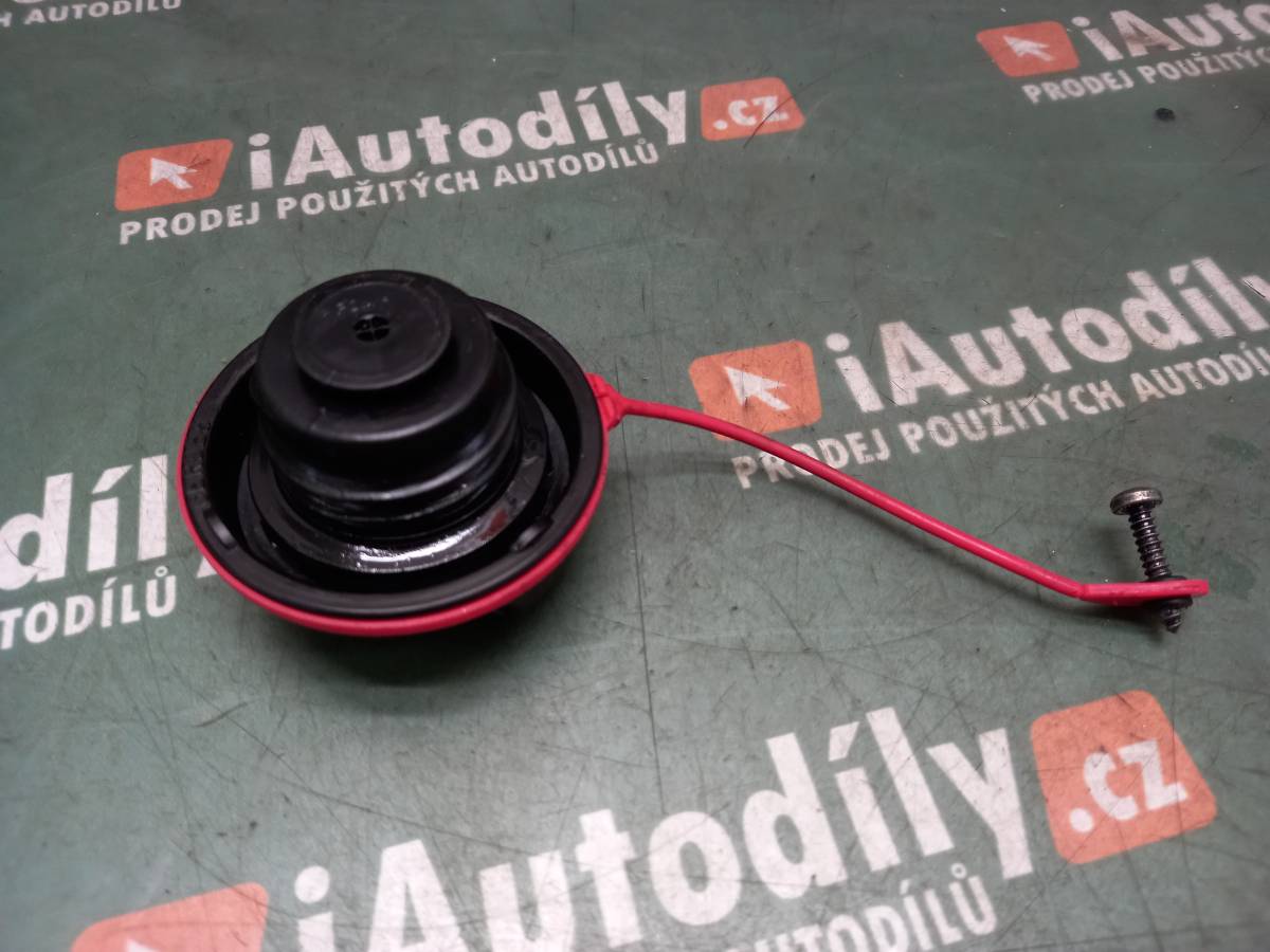 Víčko palivové nádrže OPEL COMBO iAutodily 2