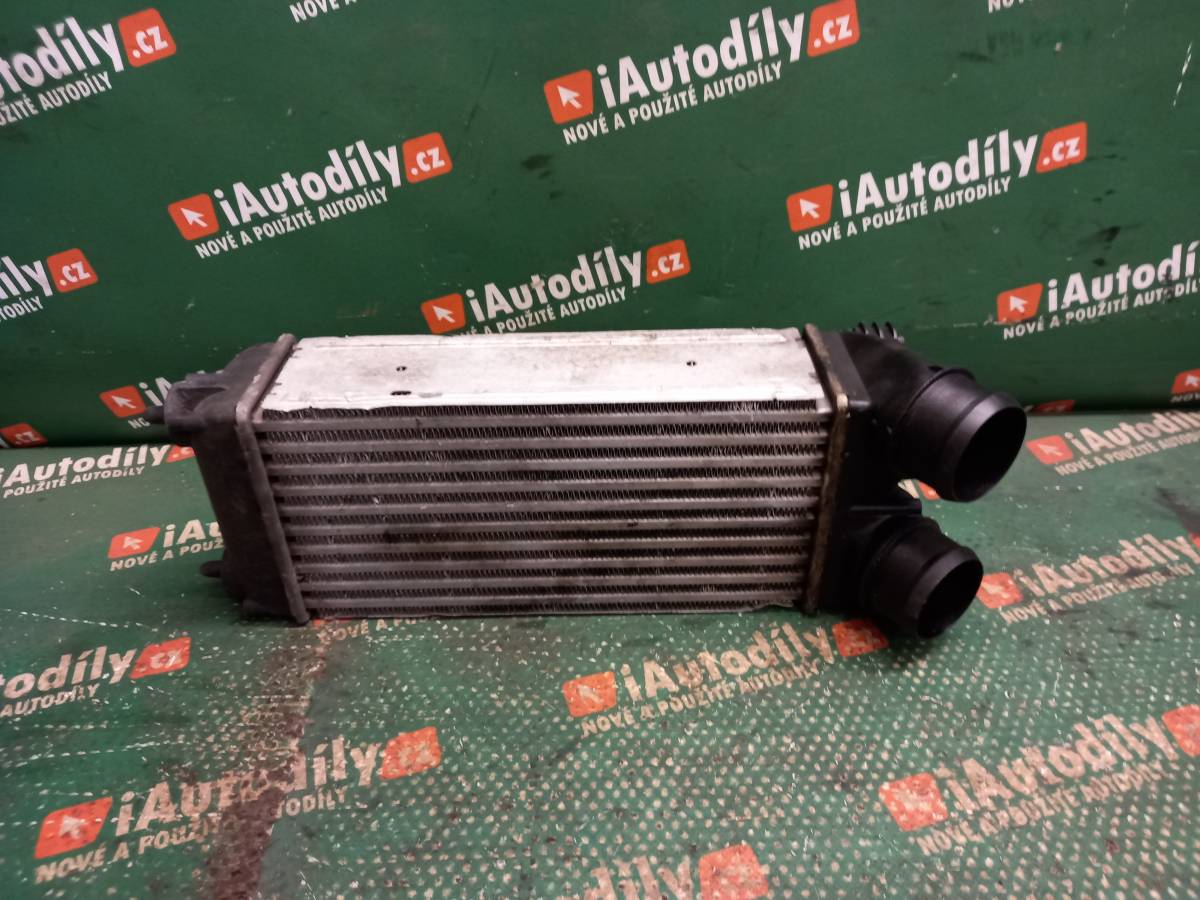 Intercooler  Peugeot 5008 2009-0