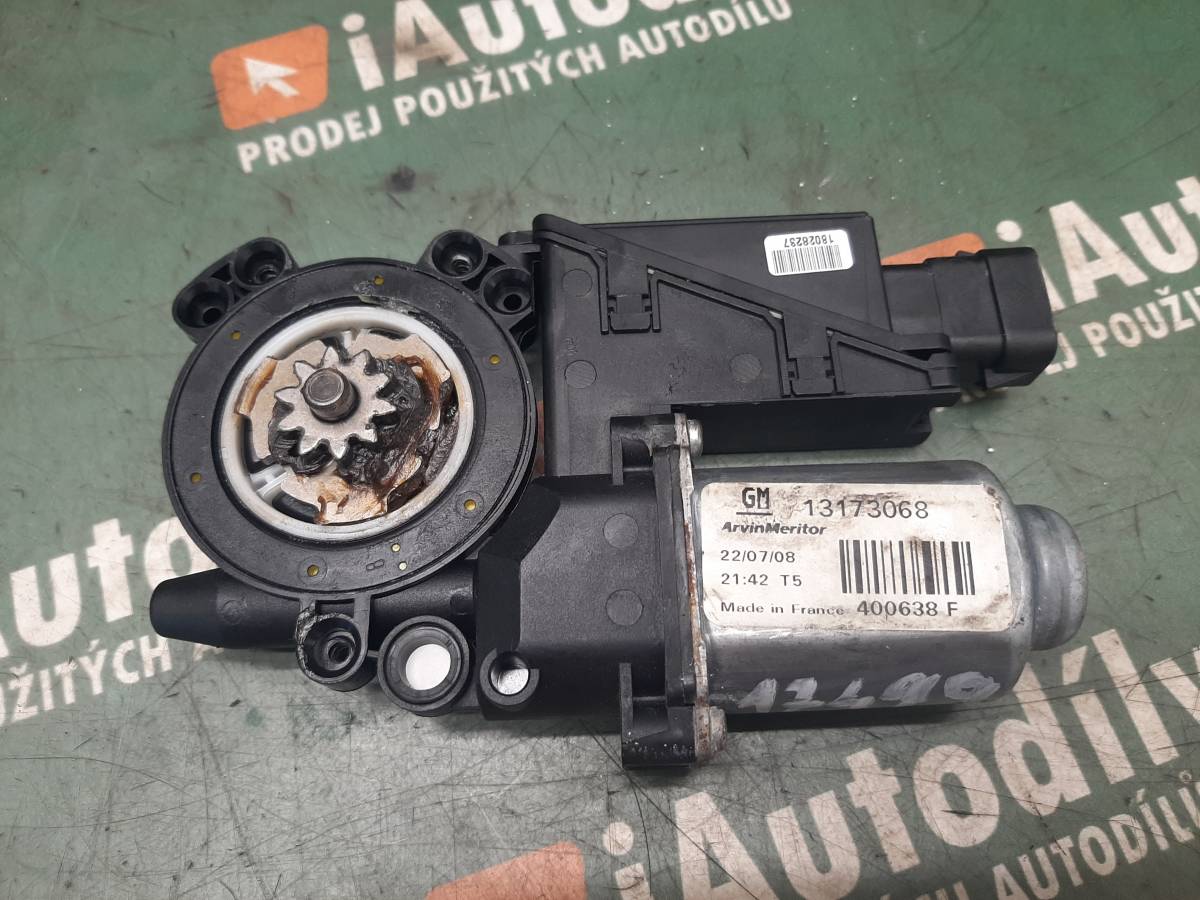 Motorek stahovačky LP OPEL COMBO iAutodily 2