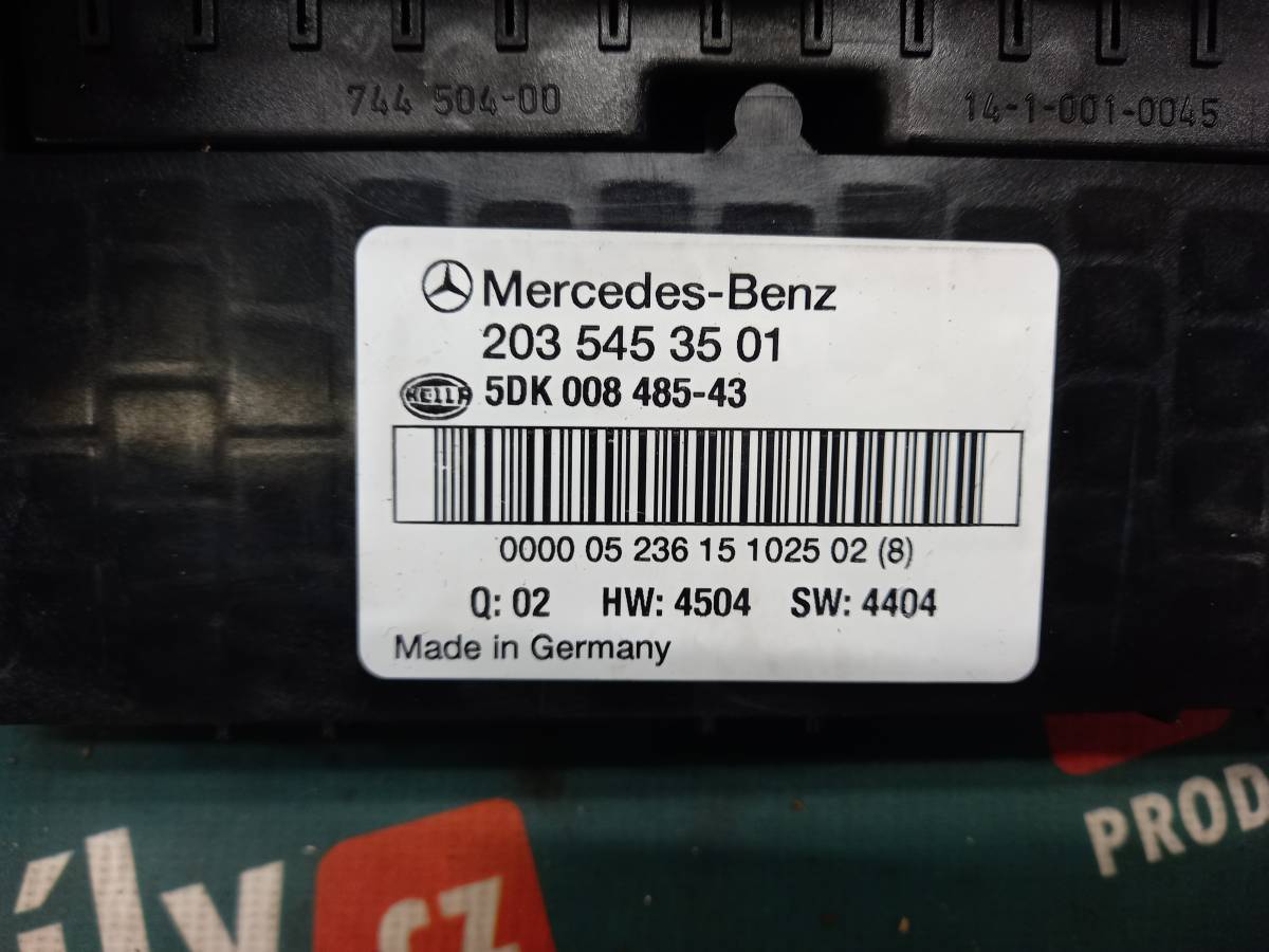 Pojistková skříň  Mercedes-Benz C iAutodily 3