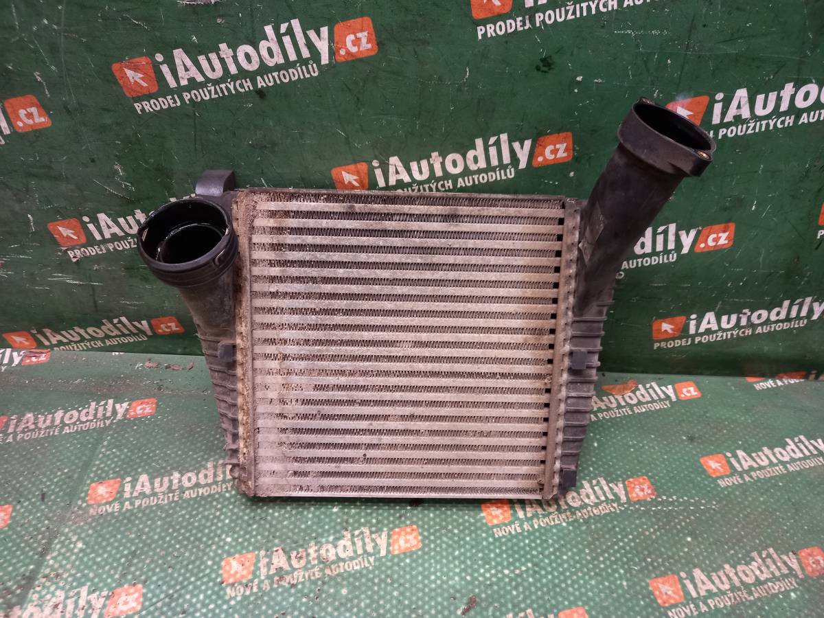 Intercooler pravý  Volkswagen TOUAREG iAutodily 1