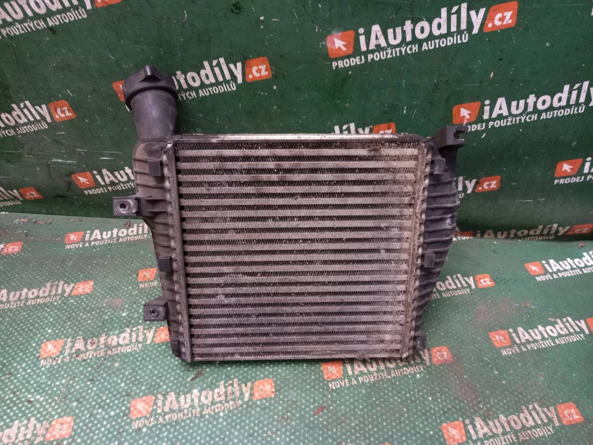 Intercooler pravý  Volkswagen TOUAREG iAutodily 2