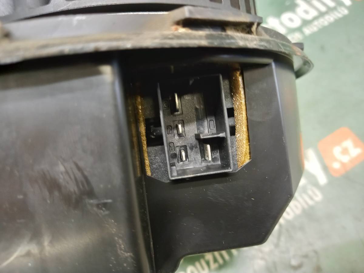 Ventilátor topení  Volkswagen GOLF iAutodily 4