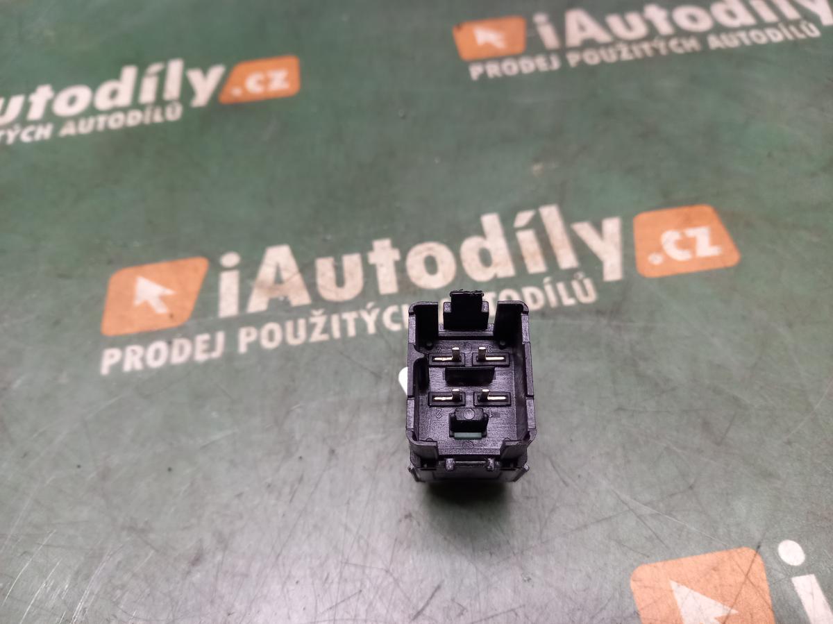 Spínač výstražných světel Volkswagen GOLF iAutodily 2