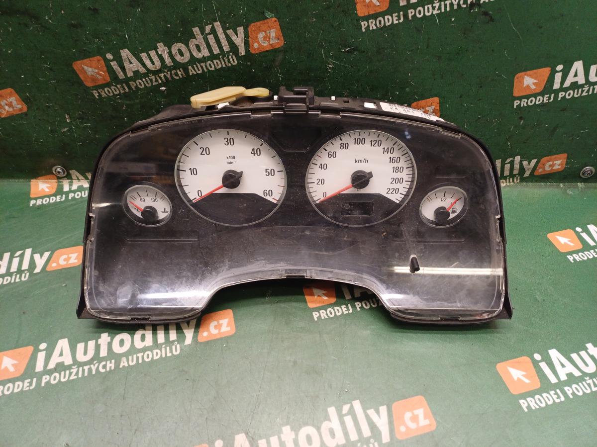 Přístrojová deska 24461761 OPEL ZAFIRA  2004-2005