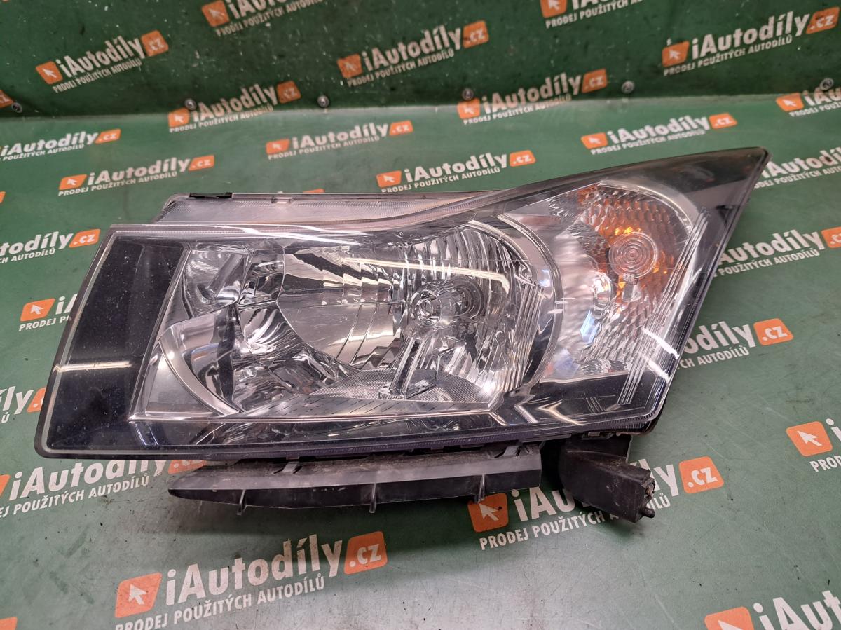 Světlo PP Halogen  CHEVROLET CRUZE 2009-2011