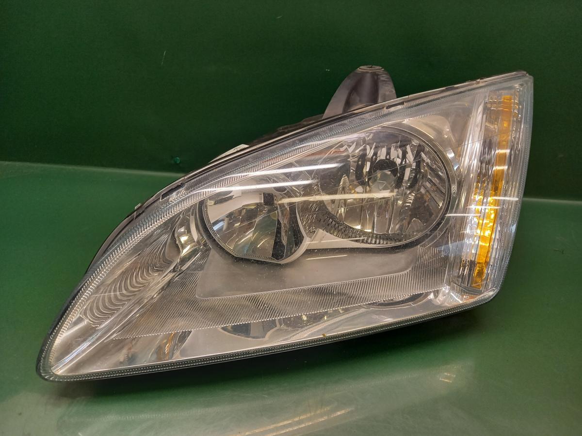 Světlo LP Halogen 4M51-13W030-AD FORD FOCUS 2004-2007