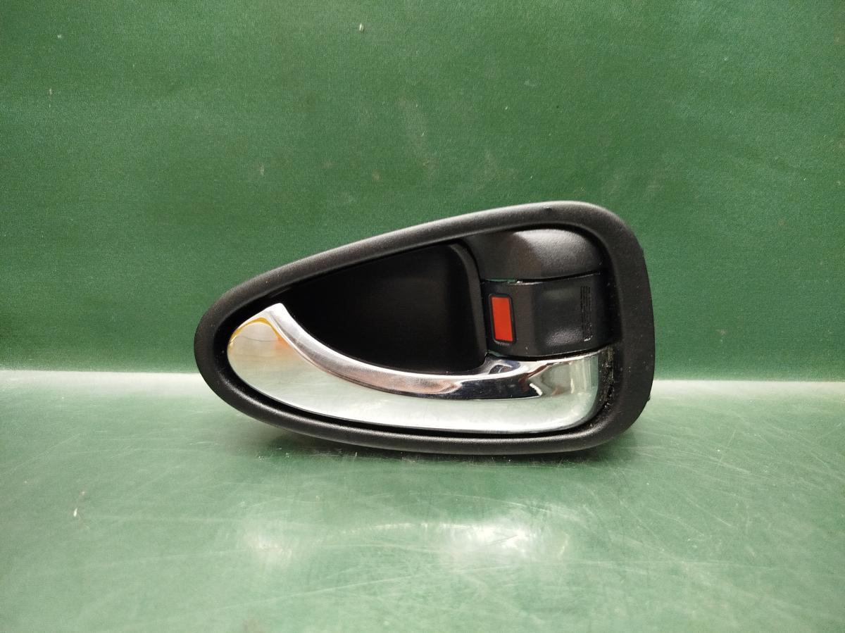 Klika dveří vnitřní PP 69205-05050 TOYOTA AVENSIS 2009-2012