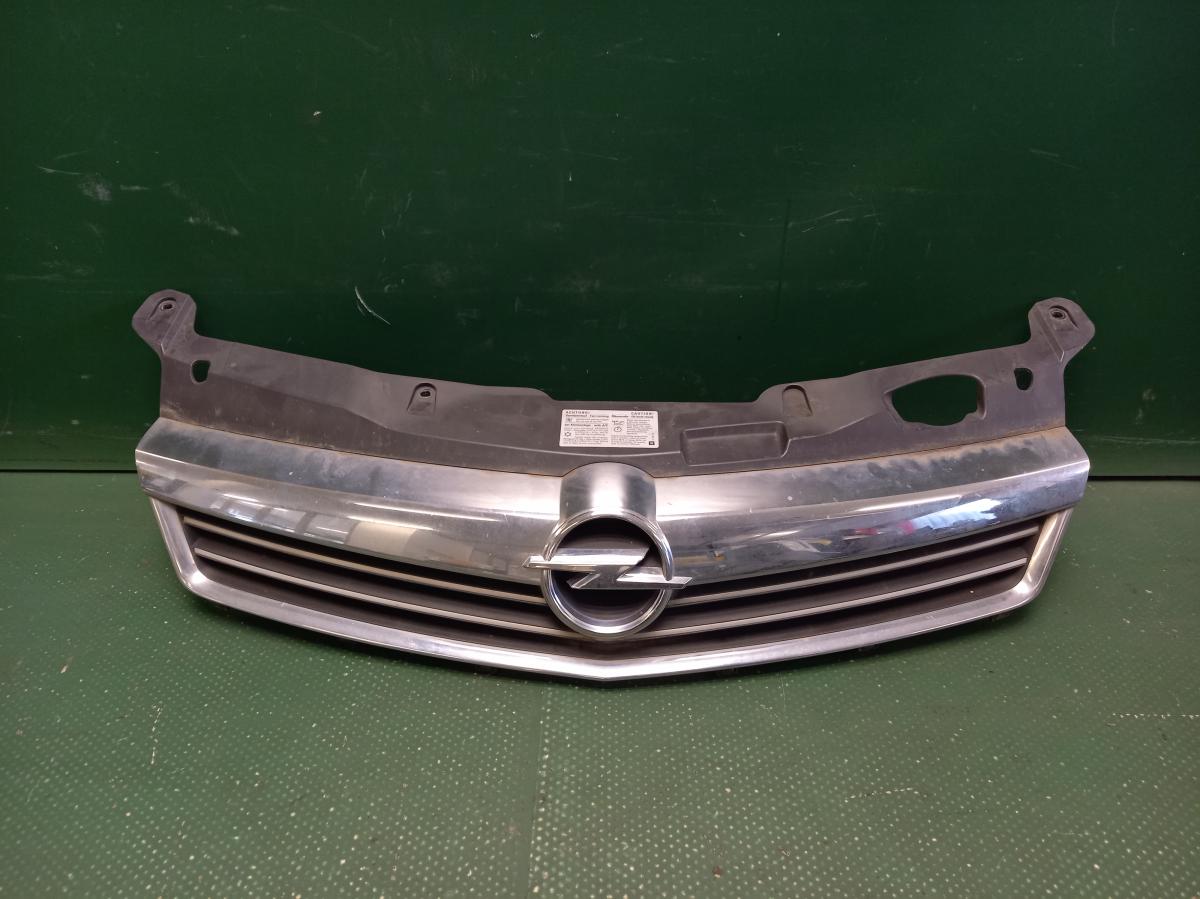 Maska 13225780 OPEL ASTRA  2004-2009