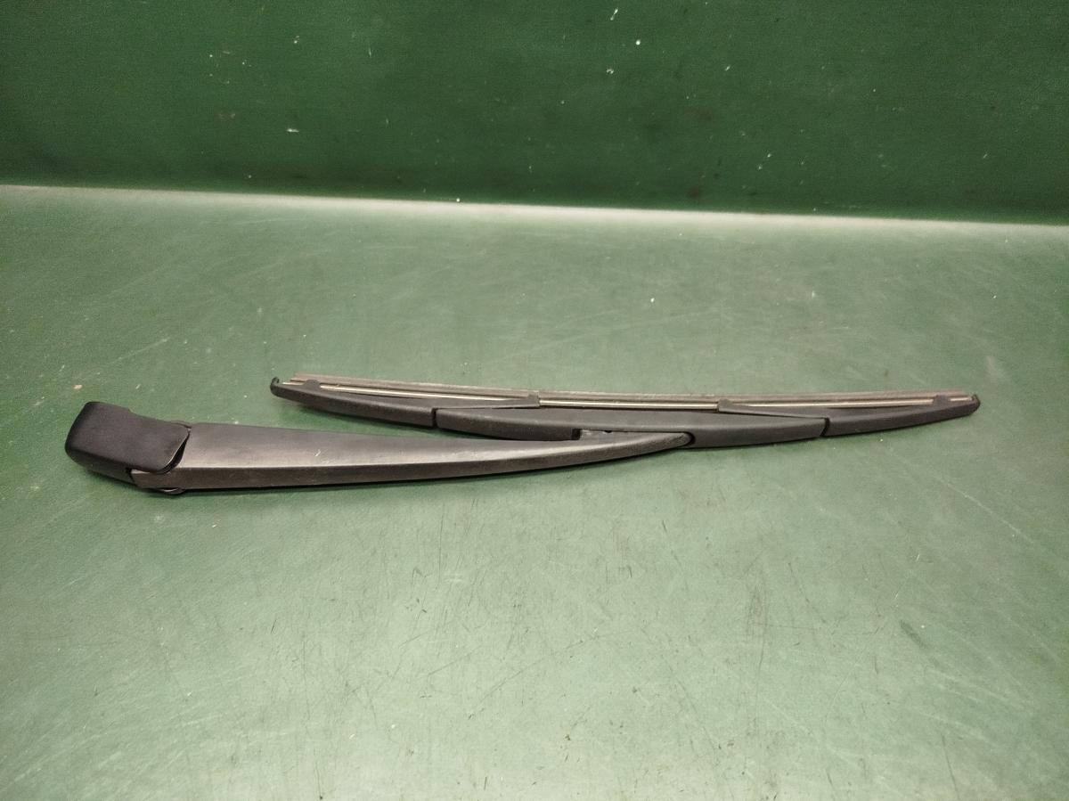 Rameno zadního stěrače  SUBARU OUTBACK 2003-2009