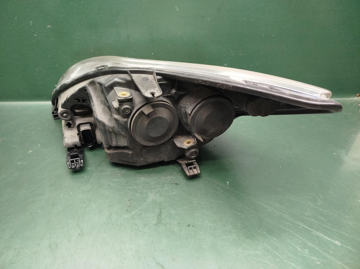 Světlo PP Halogen 8M51-13W029-AD FORD FOCUS iAutodily 2