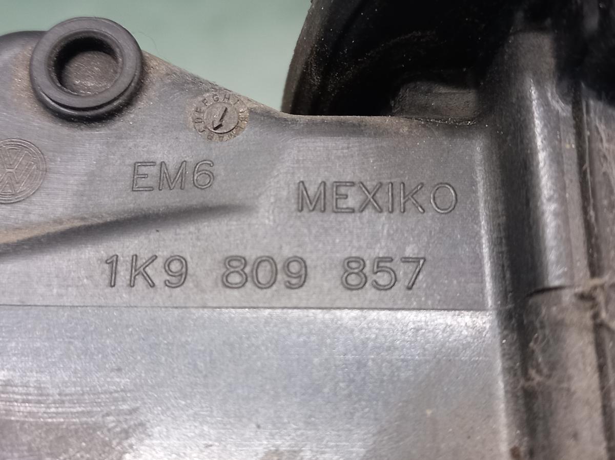 Dvířka palivové nádrže 1K9809857 Volkswagen GOLF iAutodily 3
