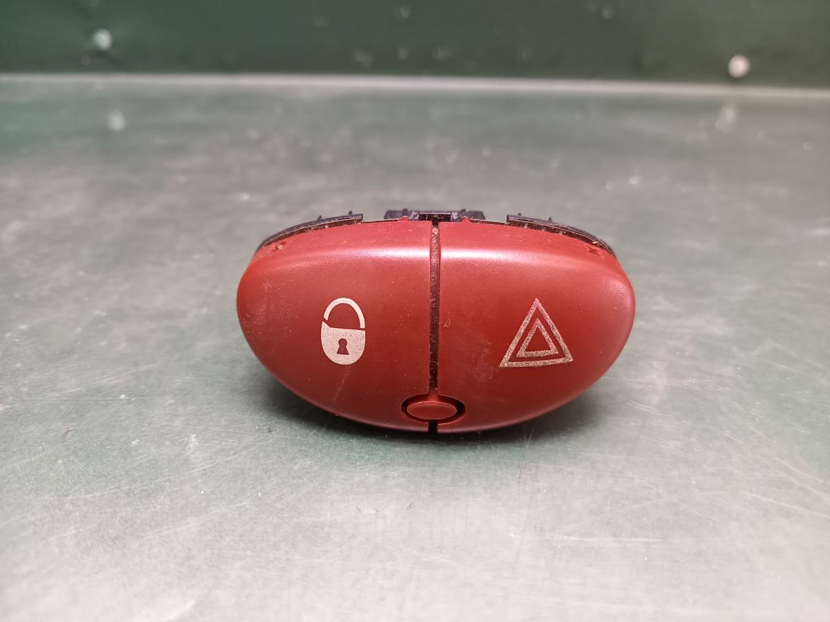 Spínač výstražných světel 40377877 PEUGEOT 206 2002-2010