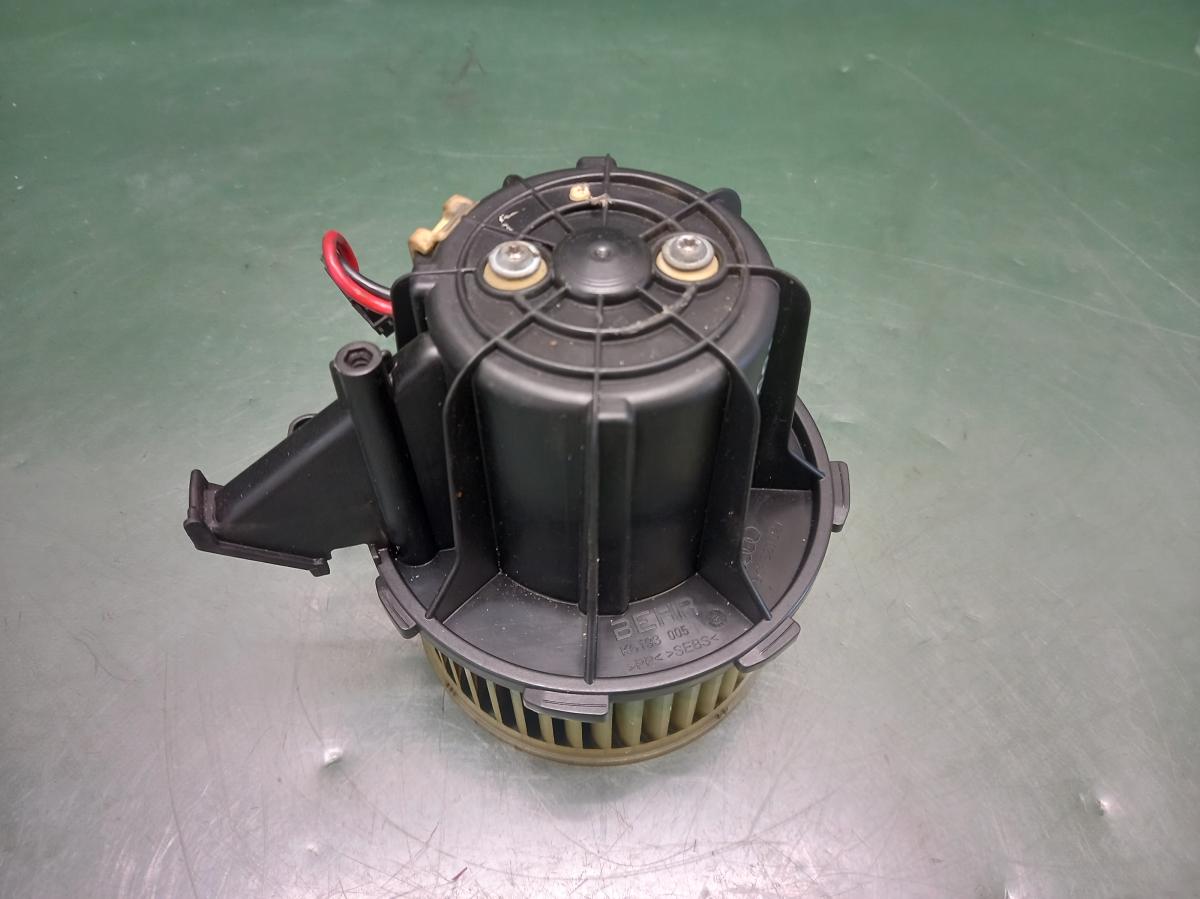 Ventilátor topení 8K1820021 AUDI A4 iAutodily 2