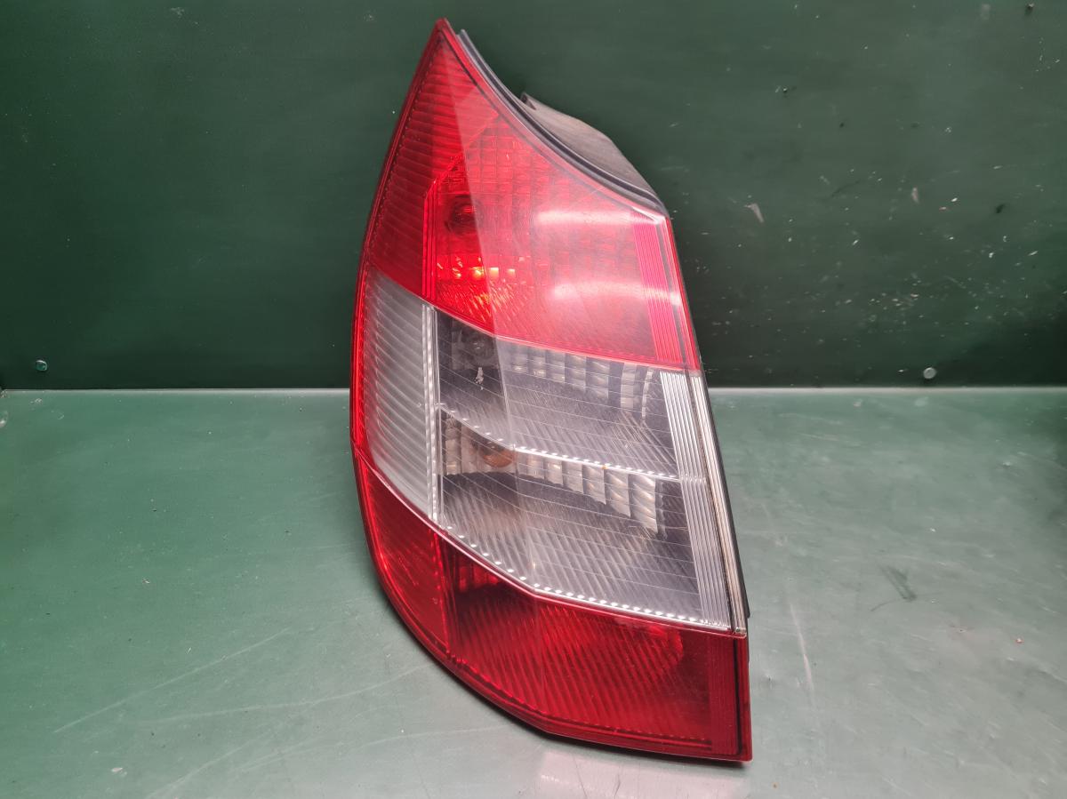 Světlo LZ 8200493374 RENAULT SCENIC 2004-2009