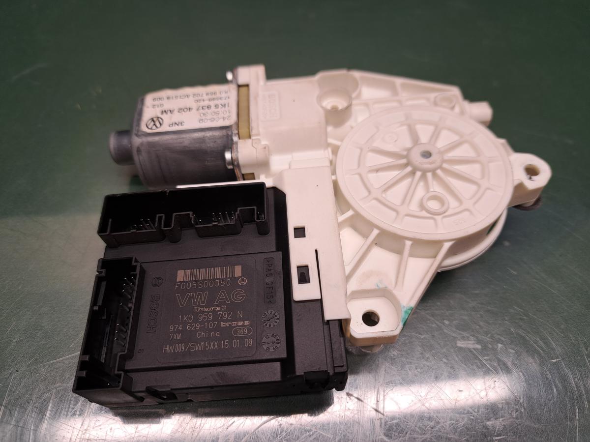 Motorek stahovačky PP 1K0959792N VOLKSWAGEN GOLF iAutodily 2