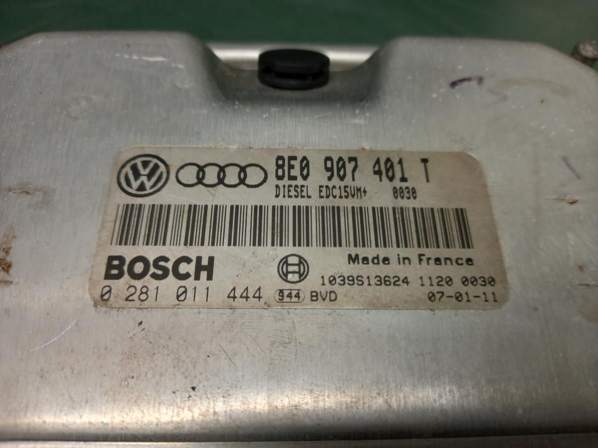 Řídící jednotka motoru 8E0907401T ŠKODA SUPERB iAutodily 4