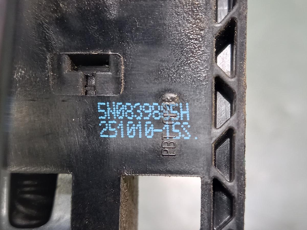 Klika dveří vnější PP 5N0839885H VOLKSWAGEN POLO iAutodily 3