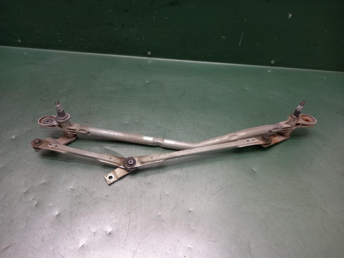 Mechanismus předních stěračů  MAZDA 3 2003-2009