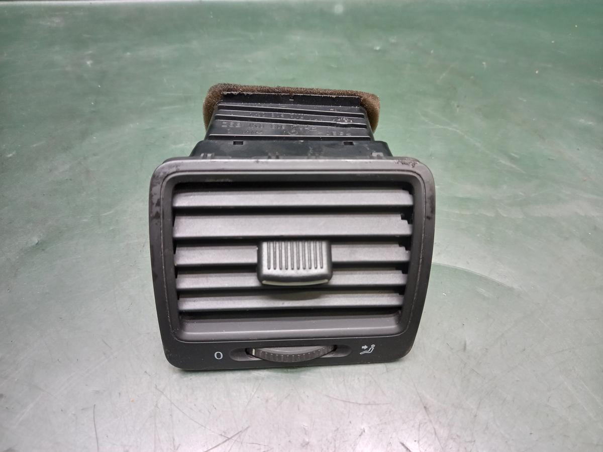 Mřížka větrací P 1K0819710 VOLKSWAGEN GOLF 2003-2009