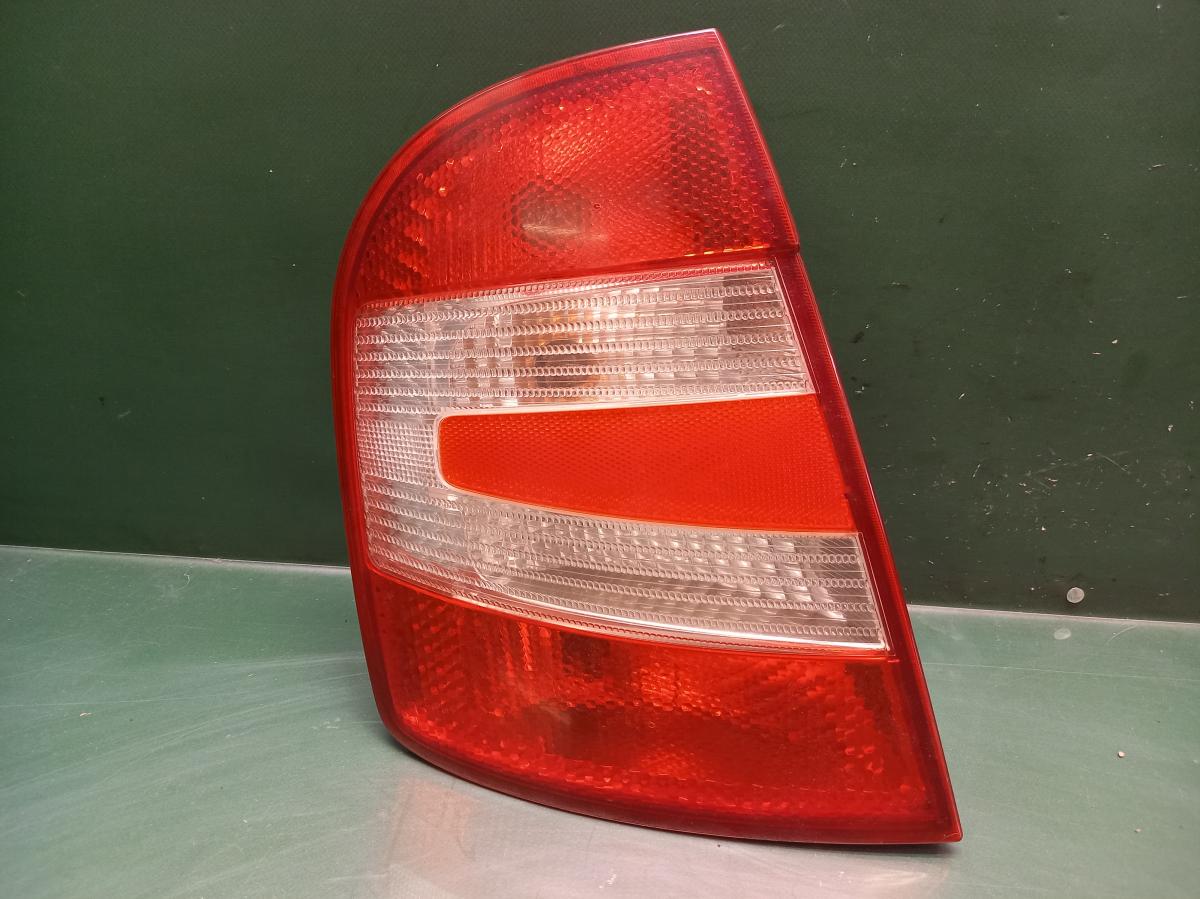 Světlo LZ 6Y6945095D ŠKODA FABIA 2004-2008