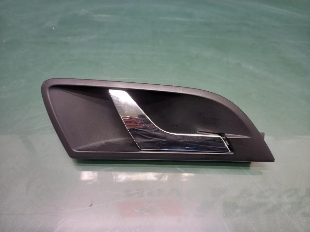 Klika dveří vnitřní PZ 3T0839248 ŠKODA SUPERB 2008-2013