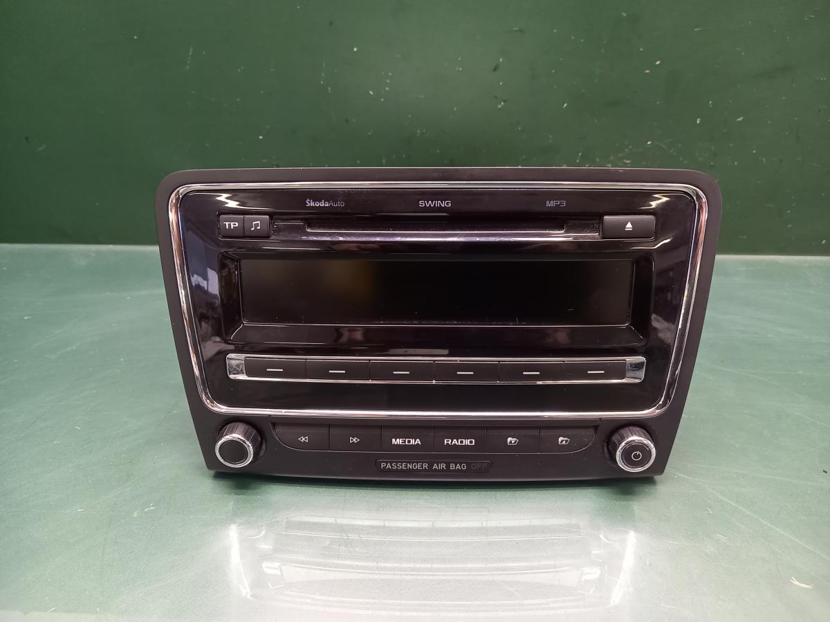 Autorádio CD, MP3, SKZ1Z2H2416537 ŠKODA SUPERB 2008-2013