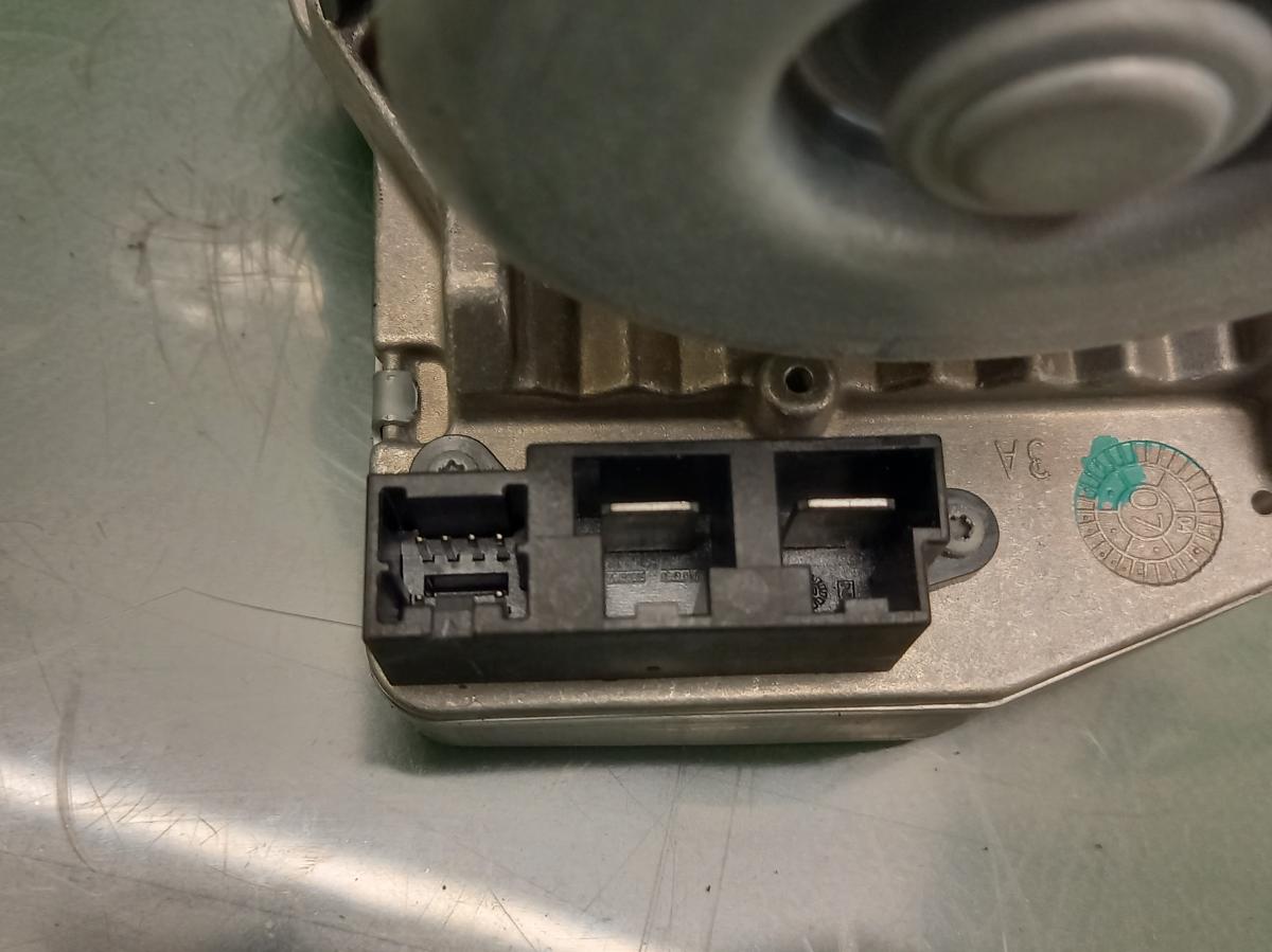Posilovač řízení 563001H100 KIA CEED iAutodily 4