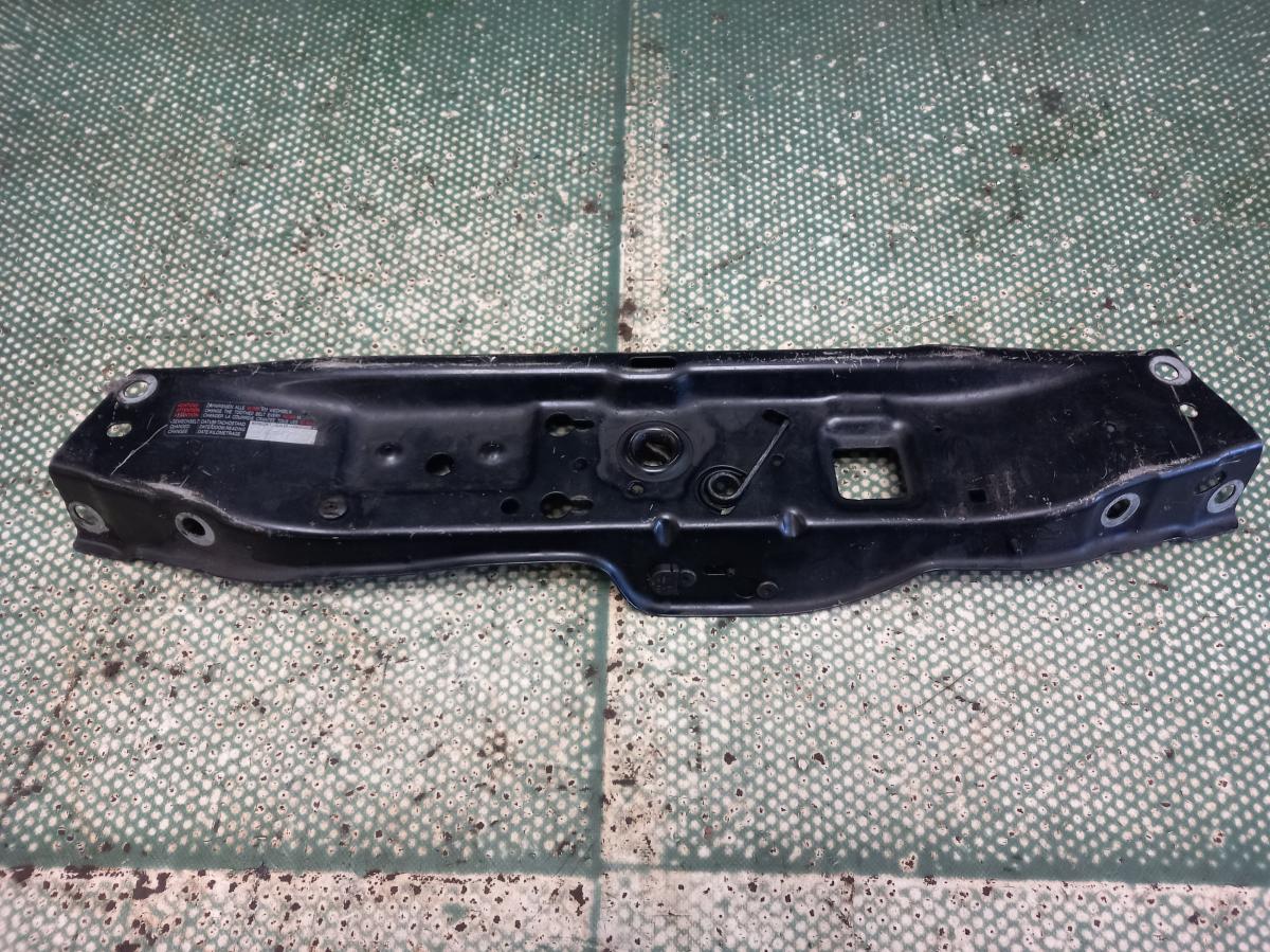 Horní příčka chladičové stěny  OPEL ZAFIRA 2009-2011