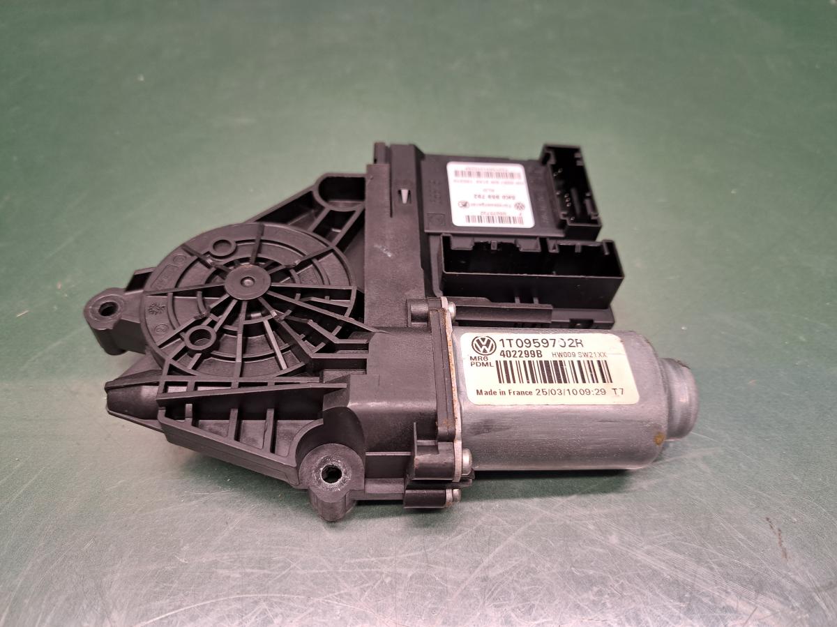 Motorek stahovačky PP 5K0959792 ŠKODA OCTAVIA iAutodily 2